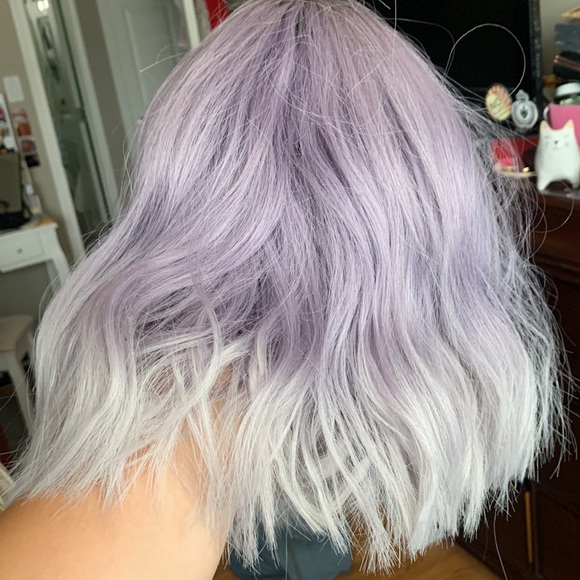 Lilac ombre lace-front wig - Picture 5 of 6
